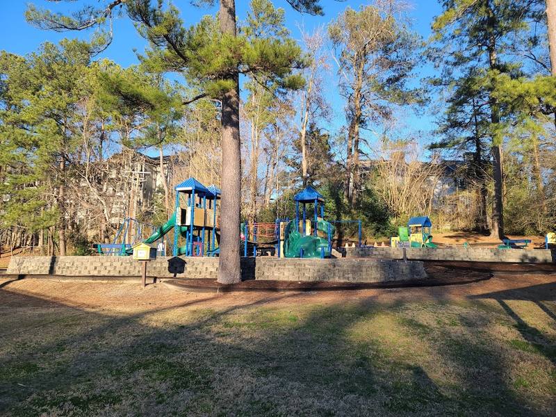 Pickleball at Peachtree Hills Avenue Northeast (Lindbergh) courts
