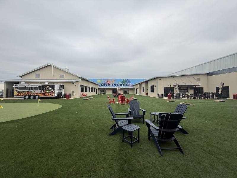 City Pickle pickleball courts