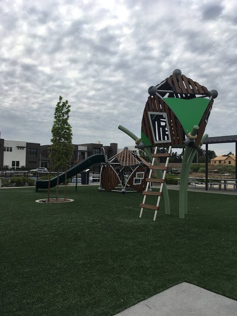 McKinley Village Way Courts (McKinley Village) pickleball courts